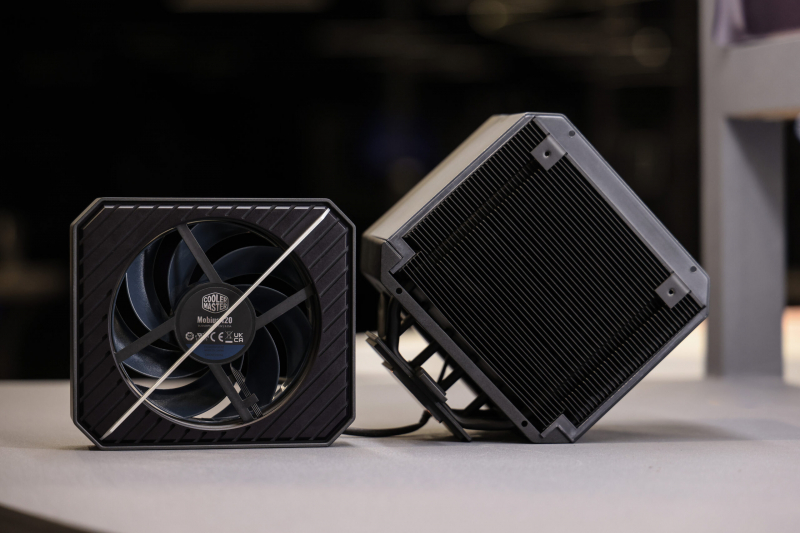 Cooler Master демонстрирует испарительную камеру V8 3DVC, способную рассеивать до 300 Вт, а также G11 360 AIO